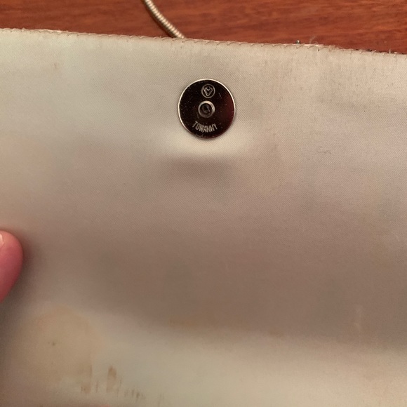 Rhinestoned Robinson’s Purse with Coil Strap - Picture 6 of 10